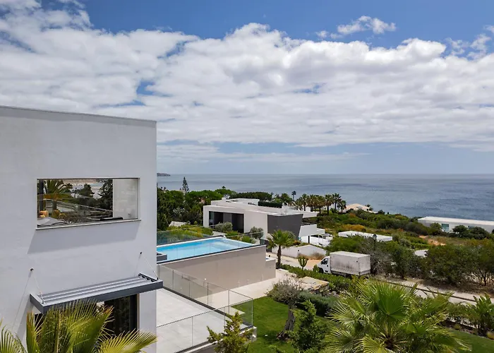 Vanguard By Destination Algarve *