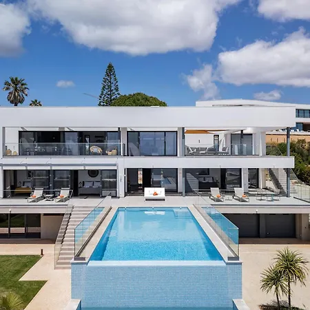 Vanguard By Destination Algarve